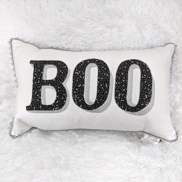 Salem's Haunting Boo White and Black Sequin Halloween Lumbar Pillow - Picture 2 of 7